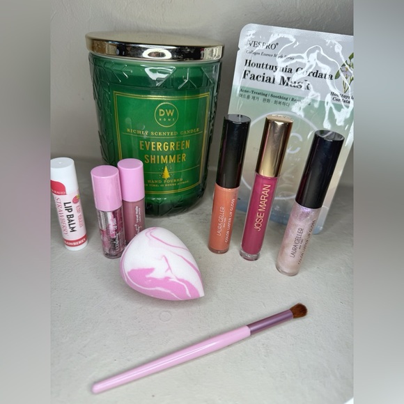 Set of 10: Josie Maran, 2 Laura Geller, 2.6lb Candle, 2 lip products and more - Picture 7 of 9